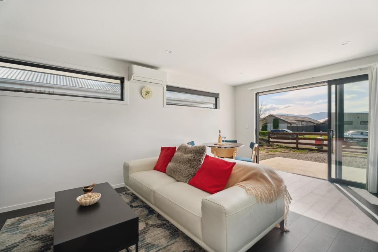 Holiday In A Paradise Wanaka Exterior photo